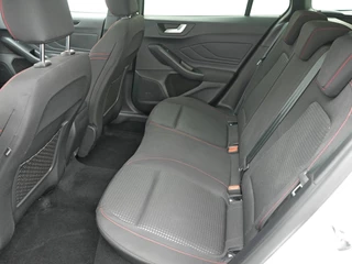 Ford Focus Wagon 1.0 EcoBoost Hybrid ST Line X Navigatie | Trekhaak | Panodak | / 16