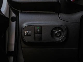 Citroen C3 1.2 PureTech Feel | 1ste eig. | Carplay | Navi | Climate control | Cruise control | PDC / 25