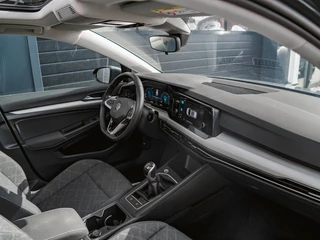 Volkswagen Golf Variant 1.5 eTSI Life Business | PANO | WINTERPAKKET | ADAPTIVE / 6