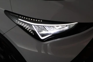 CUPRA Born Performance One 204pk 62 kWh SOH 91% Keyless Stoelverwarming Camera Navigatie ACC / 43