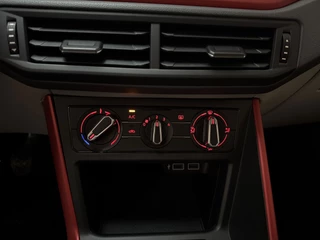 Volkswagen Polo 1.0 TSI Highline Beats Parkeersensoren Adaptive Cruise App-Connect / 16