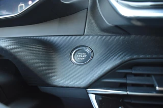 Peugeot 208 1.2GT-LINE nieuwe riem PANODAK LEDER / 40