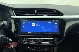 Opel Corsa 1.2 Turbo Hybrid Yes Automaat | Stoel & Stuurverwarming | Navigatie via Carplay | Zwart dak | DAB Radio | Parkeersensoren | Lichtmetalen velgen / 24