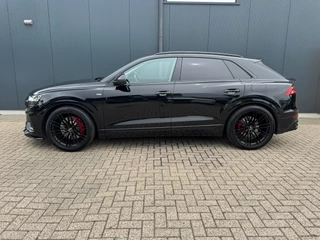 Audi Q8 55 TFSI QUATTRO * S-line * Panoramadak * Stoel koeling/verwarming * Stoel/spiegel memory * / 23