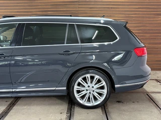 Volkswagen Passat Variant 2.0 TSI R-line Executive Business | VOL! | PANO | IQ.LIGHT | Dynaudio| Virtual | Leder | HuD | Trekhaak / 44