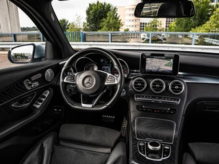 Mercedes-Benz GLC-klasse 250 4MATIC Premium Plus AMG | Panoramadak | Trekhaak | Memory | Camera | Distronic Pro | 20" | Dealeronderhouden / 15