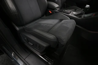 Audi Q3 Sportback 45 TFSI e PHEV S Edition (S-Line) / 33