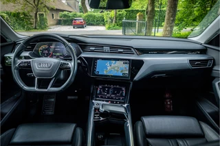 Audi e-tron Sportback 55 quattro S edition 95 kWh  Panorama Leder Trekhaak / 9