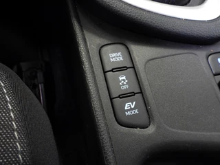 Toyota Yaris 1.5 Hybrid 115 Active NAVI-APP/CAMERA/CLIMA/BLEUTOOTH! / 19
