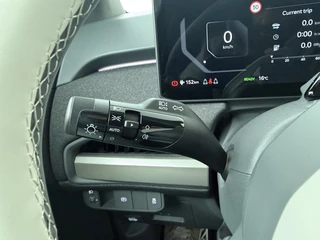 Kia EV3 GT-Line Business Edition 81.4 kWh  - Direct Leverbaar! - Apple Carplay - Adaptieve Cruise Control - Achteruitrijcamera - Stoel-/Stuurverwarming - Fabrieksgarantie t/m 2033 / 25