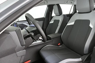 Opel Astra Sports Tourer Electric 54 kWh Edition / 7