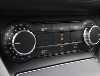Mercedes-Benz A-Class 180 Ambition  | Trekhaak | Navigatie | LED | Org. NL / 48