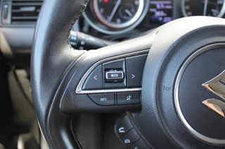 Suzuki Swift 1.0 Stijl Smart Hybrid / 22