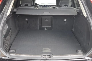 Volvo XC60 T6 Recharge AWD Plus Dark | Longe Range | Stoelverwarming | Parkeercamera | Panoramadak | Pilot Assist  | Leder | Keyless / 14