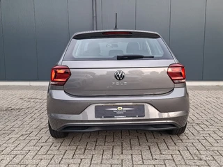 Volkswagen Polo 1.0 TSI Comfortline * Navigatiesysteem * 37.000KM! * Cruise control * LM Velgen * / 31
