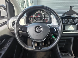 Volkswagen Up! 1.0 BMT high up! | PDC | AIRCO | CRUISE / 5