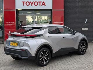 Toyota C-HR 2.0 Plug-in Hybrid 220 Dynamic STUUR- & STOELVERWARMING PARKEERSENSOREN V+A DODEHOEKDETECTIE / 2