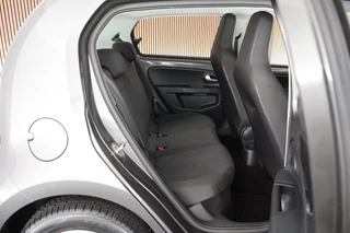 Volkswagen Up! 1.0 60pk Move Airco / 10