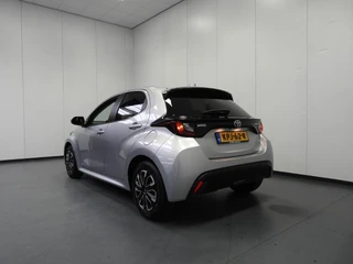 Toyota Yaris 1.5 Hybrid 115 Active NAVI-APP/CAMERA/CLIMA/BLEUTOOTH! / 4