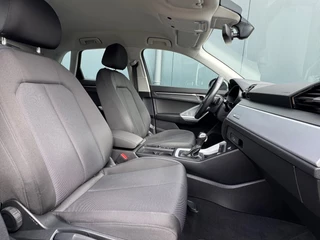 Audi Q3 45 TFSI* AUTOMAAT* Parkeercamera* Xenon/led * Navigatiesysteem * / 5