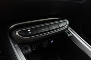 Jeep Avenger Summit 54 kWh | SOH: 98% | Climate & Adaptive Cruise Control | Achteruitrijcamera | Dodehoek detectie | Apple carplay/Android Auto | / 24