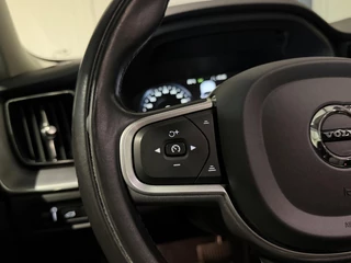 Volvo XC60 2.0 Recharge T6 AWD Pano H&K Leer Camera SOH 90% / 14