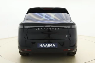 Leapmotor B10 Design ProMax 67.1 kWh | Nu met €1000,- voorraadvoordeel! | WLTP 434km | 750kg trekgewicht | Stoel en stuur verwarming | 360 graden camera | Lederen bekleding | Panoramadak | Led | Regensensor | Sfeerverlichting | Elektrisch verstelbare voorstoelen / 12
