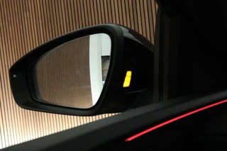 Audi Q5 2.0 TFSI 299pk e-hybrid quattro S edition Trekhaak 360Camera Tech-Pro Leder Memory Stoelverwarming Virtual Cockpit Panoramadak Navigatie S-Line / 7