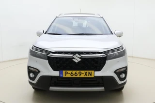 Suzuki S-Cross 1.4 Boosterjet Style Smart Hybrid 110pk | Panoramadak | Navigatie | Camera | Trekhaak | Cruise Control Adaptief | Climate Control | Stoelverwarming / 7