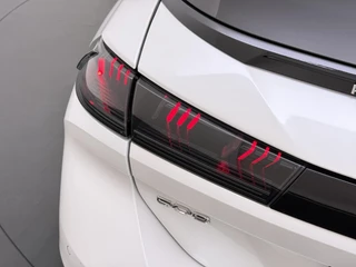 Peugeot 508 1.6 HYbrid GT PHEV| AFNEEMBARE TREKHAAK| PANO| ELEKTRISCHE ACHTERKLEP| ACHTERUITRIJCAMERA| RIJKLAAR GELEVERD INCL. 12 MND BOVAG GARANTIE| DODE HOEK SENSOR| / 2