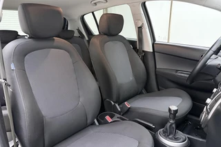 Hyundai i20 1.2i i-Vision / 11