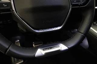 Peugeot 508 SW 1.6 HYbrid GT | Nieuwe tractiebatterij | 225pk | 18" LM Velgen | Camera | Dodehoek Detectie | Full LED | Lane Assist | Navigatie | Afneembare trekhaak / 20
