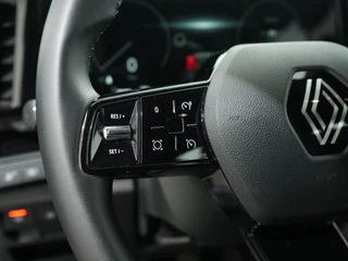 Renault Austral 1.3 MILD HYBRID 140PK EQUILIBRE  |  Pack City | Camera | Stoelverwarming / 28