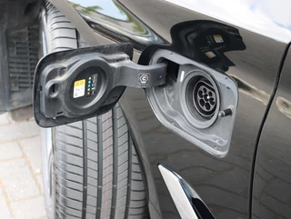 BMW 5-serie Touring 530e Luxury Line | SOH 91% | LASER LED | H&K audio / 57