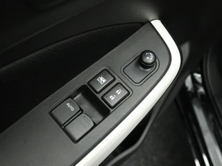 Suzuki Swift 1.2 Select SmartHybrid Automaat Navigatie | Cruise control | Camera / 19