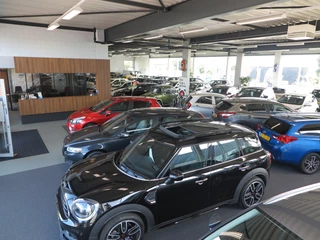Toyota Corolla Touring Sports 1.8 Hybrid Business Plus  KEYLESS/CAMERA/ADAPT.CRUISE/PDC / 56