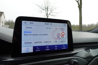Ford Focus 1.0 EcoBoost Titanium X Business ST Line Winterpakket | LED | PDC | Camera | / 32