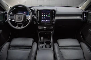 Volvo XC40 2.0 B3 Core MY2026|Leder|Keyless|PDC|Camera|Carplay / 10