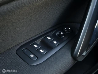 PEUGEOT 308 SW 1.2 PURETECH EXECUTIVE/PANO/LED/TREKHAAK/CARPLAY/CRUISE/LANE ASSIST / 48