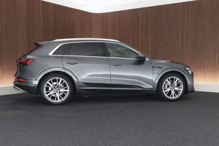 Audi e-tron 55 408pk quattro S edition 95 kWh SOH 94% HUD Elec stoelen Memory Camera ACC S-Line / 10