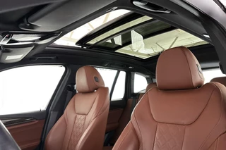 BMW X3 xDrive30e Panoramadak Merino Leder Apple CarPlay Achteruitrijcamera / 9