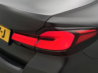 BMW 5-serie 545e xDrive High Executive M Sport | Dakraam | Camera | Autopilot | Stoel-/Stuurverwarming | CarPlay / 32