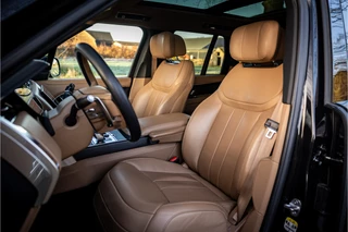 Land Rover Range Rover 4.4 P530 Autobiography Koelbox 23" Trekhaak Hot Stone Massage / 7