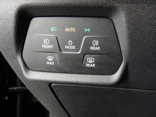 SEAT Leon Sportstourer 1.5 TSI 150pk FR Business Intense / 29