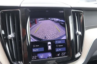 Volvo XC60 T6 Recharge AWD Inscription | Stoelverwarming | Trekhaak | Parkeercamera | Panoramadak | Pilot Assist |  BLIS  | Leder | Keyless / 51