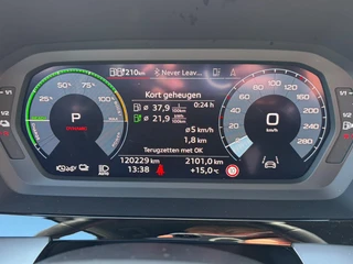 Audi A3 Sportback 40 TFSI e Advanced edition TREKHAAK - ACC - STOELVERWARMING - SOH 94% / 32