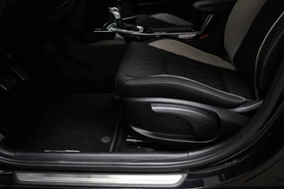 Kia ProCeed 1.5 T-GDI GT-Line | CAMERA | CLIMATE CONTROL / 28