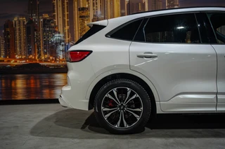 Ford Kuga 2.5 PHEV ST-Line X / 13