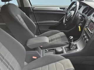 Volkswagen Golf Variant 1.0 TSI Connected NAVI TEL LM PDC CC / 12