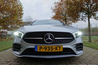 Mercedes-Benz A-Klasse 250 e Business Solution AMG Limited Pano / 14